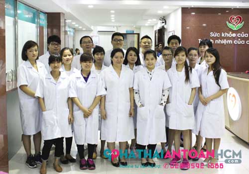 Đại Đông quy tụ đội ngũ bác sĩ giỏi và đã thực hiện chữa viêm niệu đạo thành công cho nhiều bệnh nhân